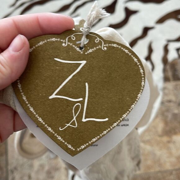 New with tag Z&L Europe crop linen top - Picture 6 of 6